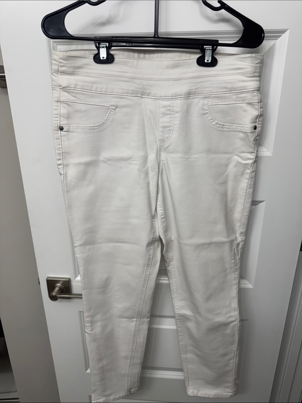 Style & Co. Cream Skinny Pull-On Jeans